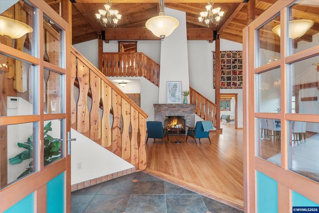 2550 Stiles Rd, Dallas, OR 97338