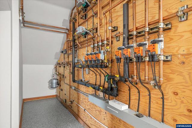 2550 Stiles Rd, Dallas, OR 97338