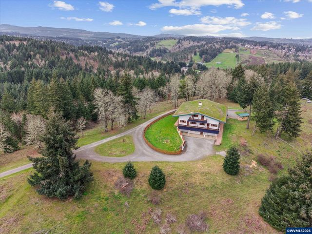 2550 Stiles Rd, Dallas, OR 97338