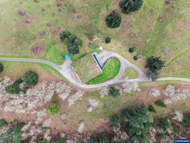 2550 Stiles Rd, Dallas, OR 97338