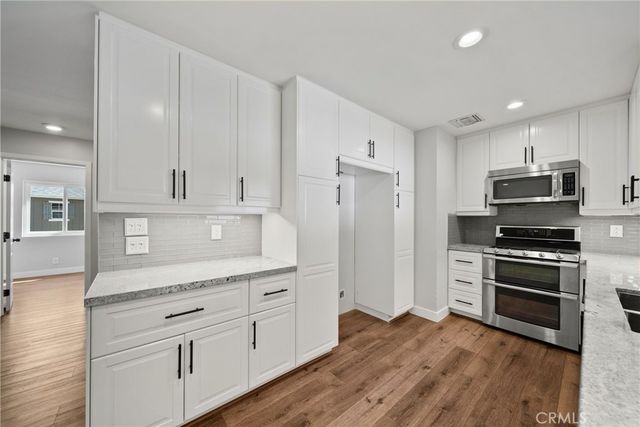29929 Violet Hills, Canyon Country, CA 91387