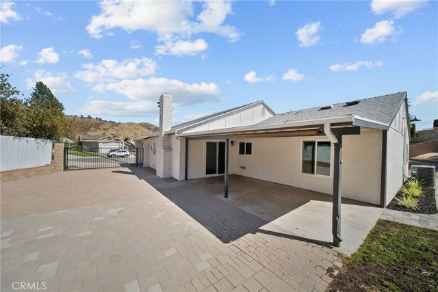 29929 Violet Hills, Canyon Country, CA 91387