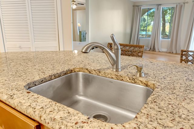 303 Westlake Court, Niceville, FL 32578