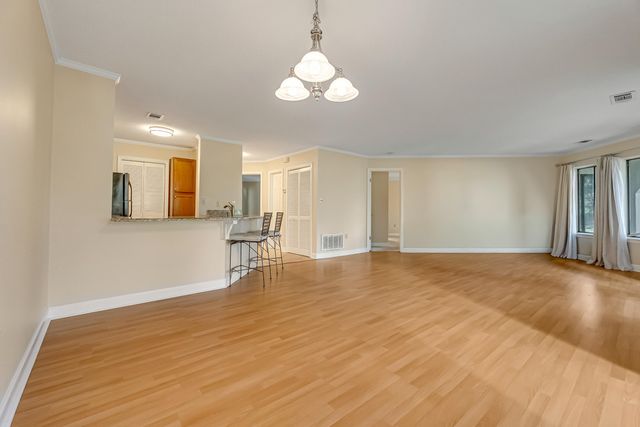 303 Westlake Court, Niceville, FL 32578