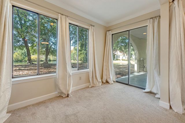 303 Westlake Court, Niceville, FL 32578