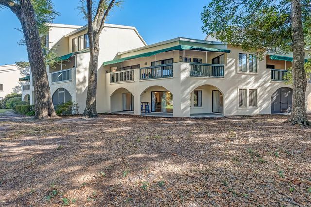 303 Westlake Court, Niceville, FL 32578