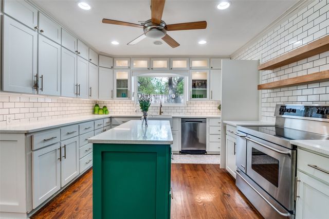 901 Bryson Street, Waxahachie, TX 75165