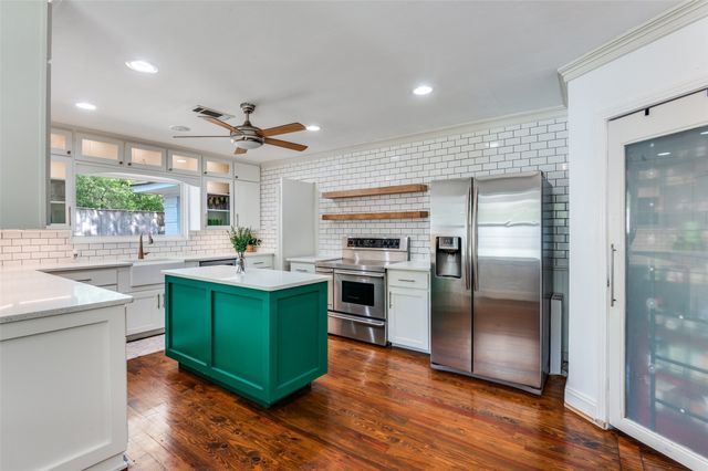 901 Bryson Street, Waxahachie, TX 75165