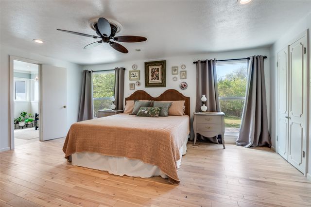 901 Bryson Street, Waxahachie, TX 75165