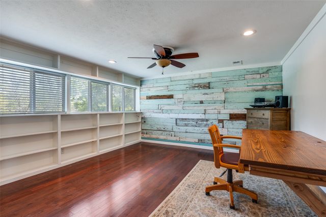 901 Bryson Street, Waxahachie, TX 75165