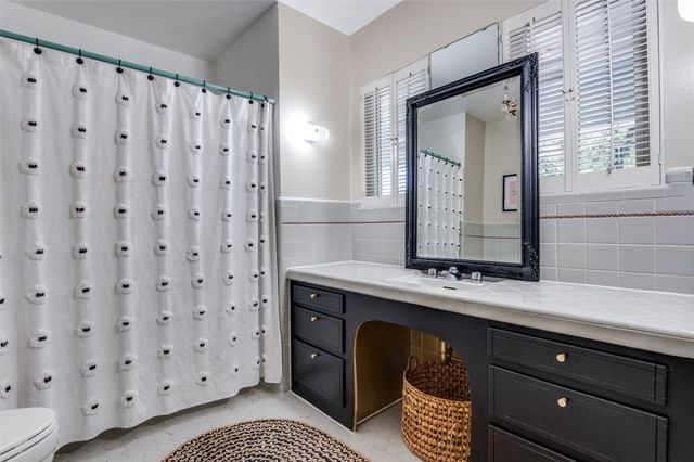 901 Bryson Street, Waxahachie, TX 75165