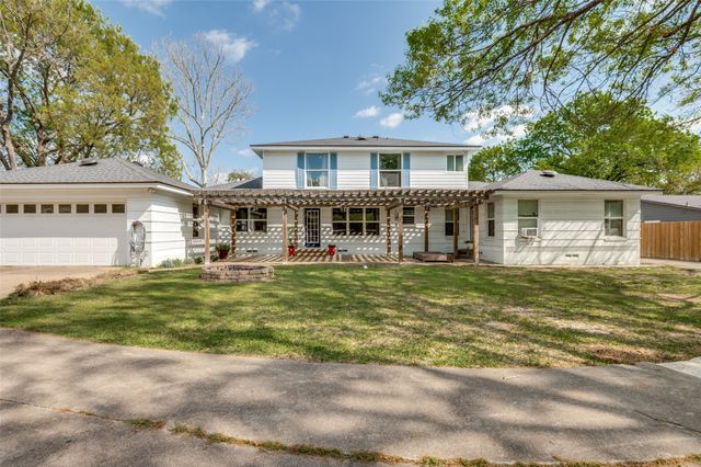 901 Bryson Street, Waxahachie, TX 75165