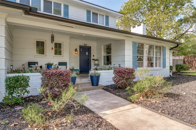 901 Bryson Street, Waxahachie, TX 75165