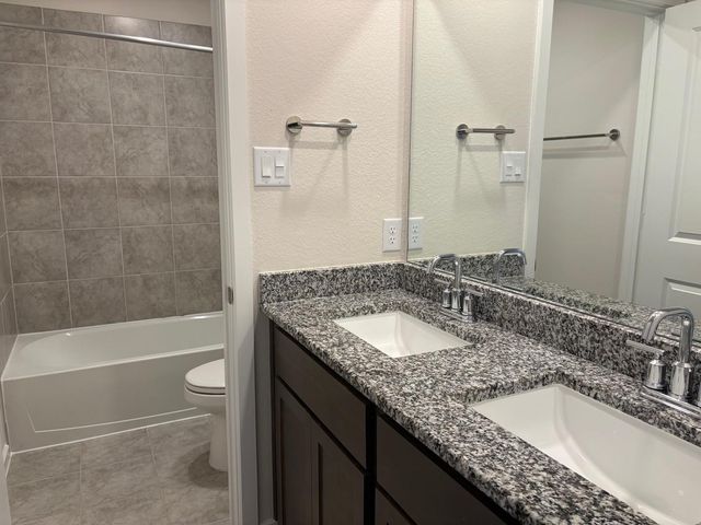 7846 Skylark Heights Lane, Richmond, TX 77407