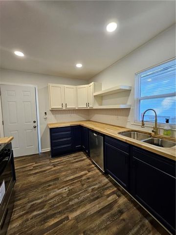 369 Autumn SW Lane, Atlanta, GA 30310