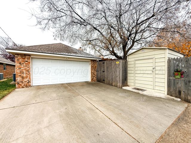 5724 Spencer Street, Amarillo, TX 79109