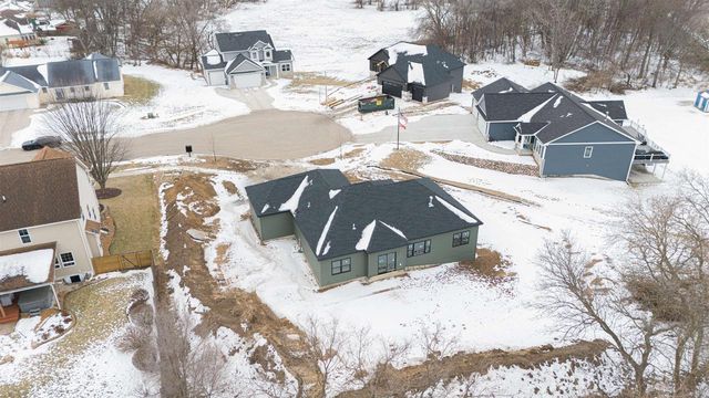 2855 Deer Path Court, Beloit, WI 53511