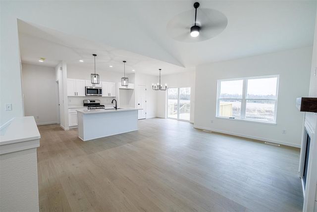 2855 Deer Path Court, Beloit, WI 53511