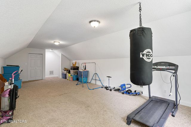 982 Jordan Rd, Washburn, TN 37888
