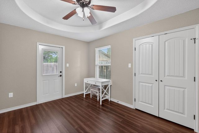 212 Knights Row ROW, Cottonwood Shores, TX 78657