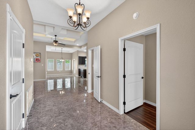 212 Knights Row ROW, Cottonwood Shores, TX 78657