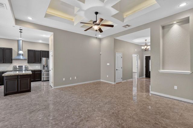 212 Knights Row ROW, Cottonwood Shores, TX 78657