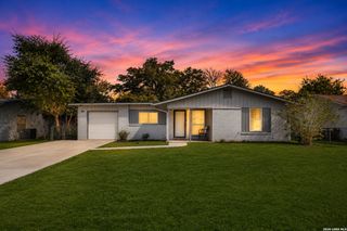 6243 FLINT ROCK DR, San Antonio, TX 78238