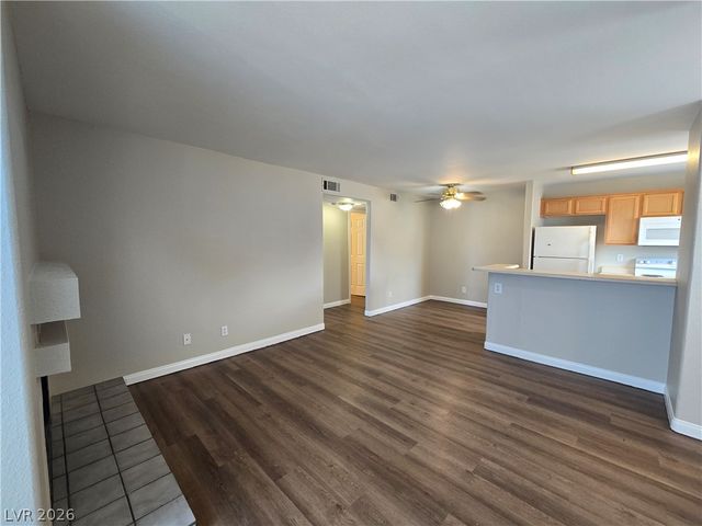 2987 JUNIPER HILLS BL Boulevard 201, Las Vegas, NV 89142