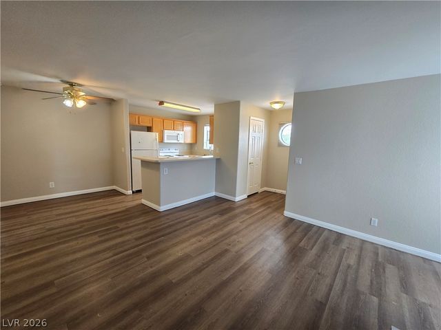 2987 JUNIPER HILLS BL Boulevard 201, Las Vegas, NV 89142