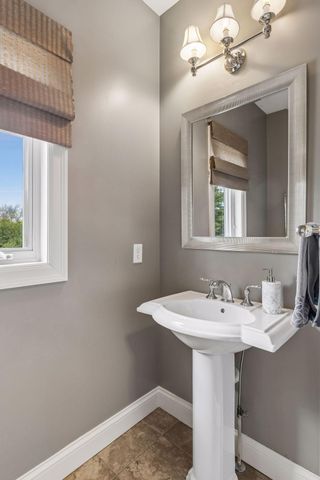 5613 Sherwood Avenue, Edina, MN 55424