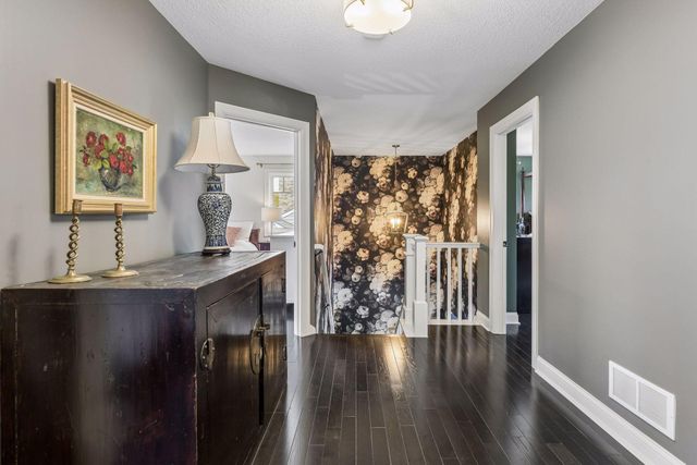 5613 Sherwood Avenue, Edina, MN 55424