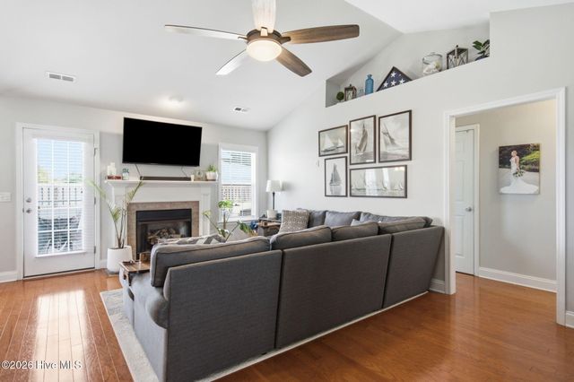 2619 Ravens Glass Court, Wilmington, NC 28411