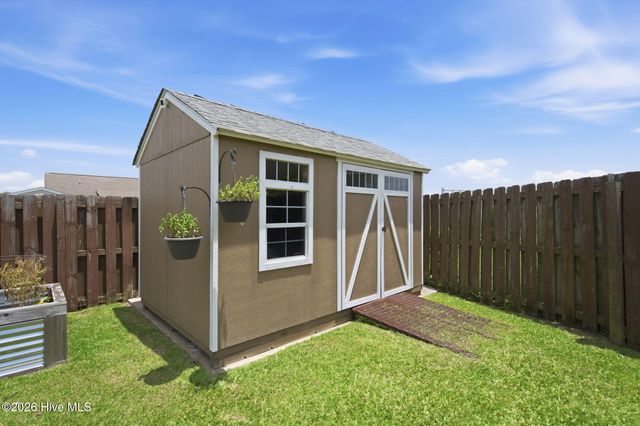 2619 Ravens Glass Court, Wilmington, NC 28411