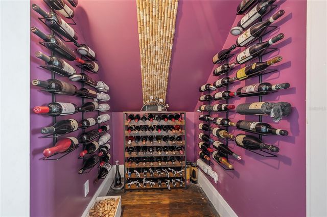 5608 N SEMINOLE AVENUE, Tampa, FL 33604