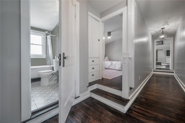 5608 N SEMINOLE AVENUE, Tampa, FL 33604