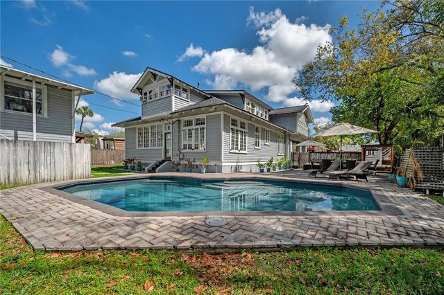 5608 N SEMINOLE AVENUE, Tampa, FL 33604