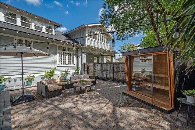 5608 N SEMINOLE AVENUE, Tampa, FL 33604