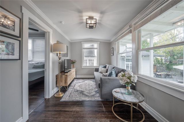 5608 N SEMINOLE AVENUE, Tampa, FL 33604