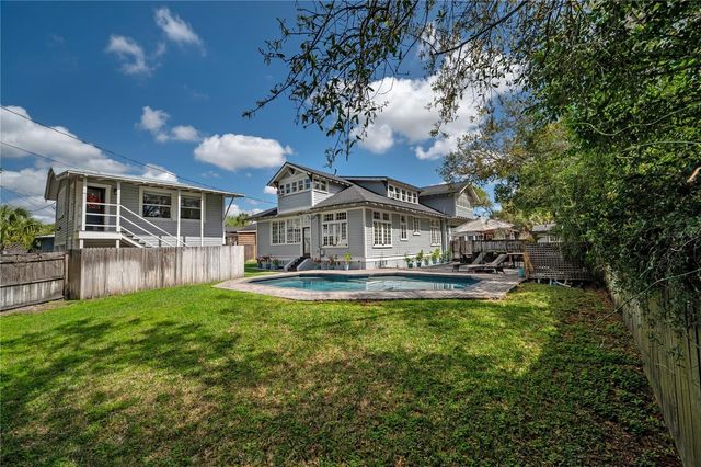 5608 N SEMINOLE AVENUE, Tampa, FL 33604