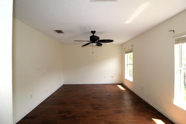 1037 SW Paar Drive, Port St Lucie, FL 34953