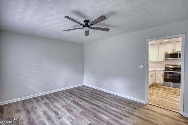 3075 Sunset Road SE, Conyers, GA 30094