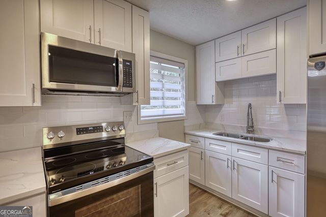 3075 Sunset Road SE, Conyers, GA 30094