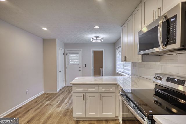 3075 Sunset Road SE, Conyers, GA 30094