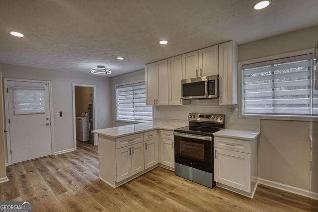 3075 Sunset Road SE, Conyers, GA 30094