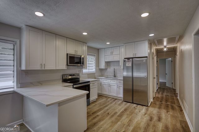 3075 Sunset Road SE, Conyers, GA 30094