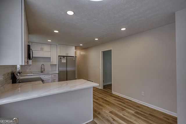 3075 Sunset Road SE, Conyers, GA 30094