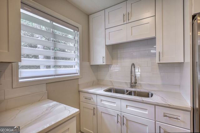 3075 Sunset Road SE, Conyers, GA 30094