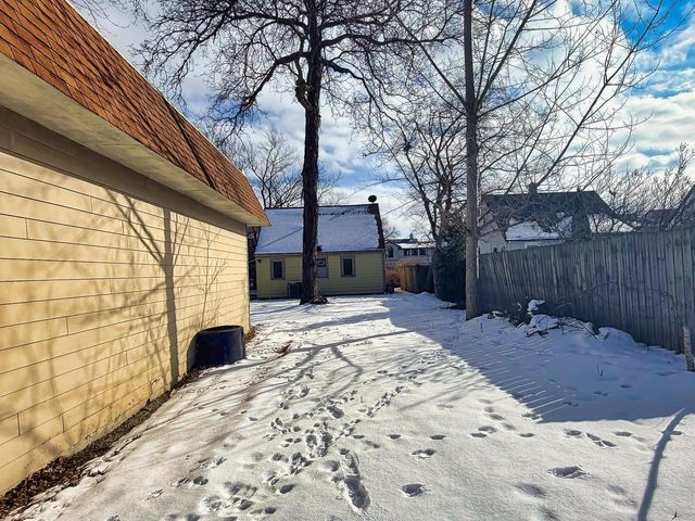 8602 W Beloit ROAD, Milwaukee, WI 53227