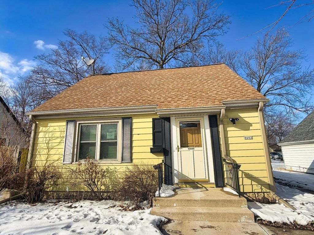 8602 W Beloit ROAD, Milwaukee, WI 53227