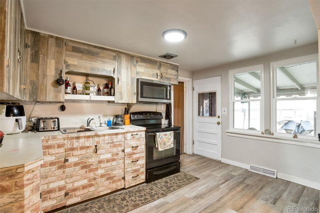 6830 Olive Street, Commerce City, CO 80022